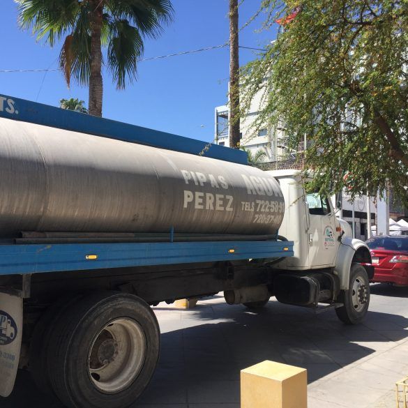 Pipa falta de agua torreon