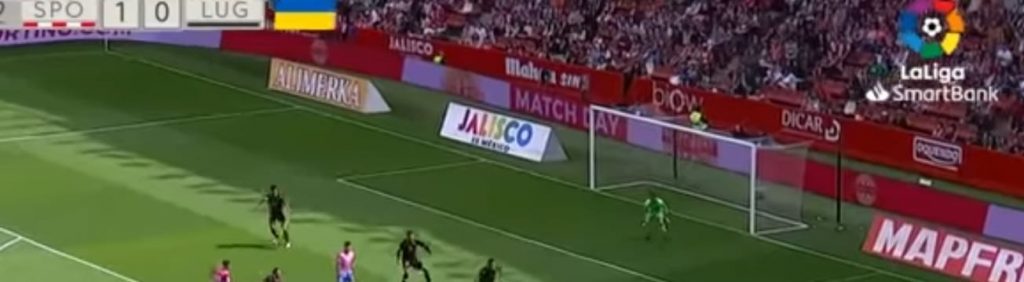 Publicidad del Gobierno de Jalisco en la cancha de “El Molinón”