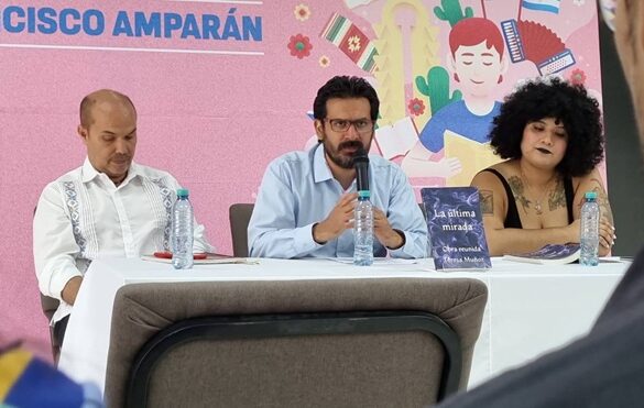Presentación de 'La última mirada. Obra reunida' de Teresa Muñoz en la FILC 2025.